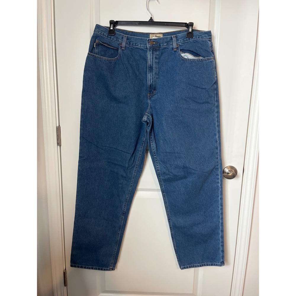 LL Bean Relaxed Fit Jeans Mens 40x32 Blue Cotton Denim Straight Leg 134770